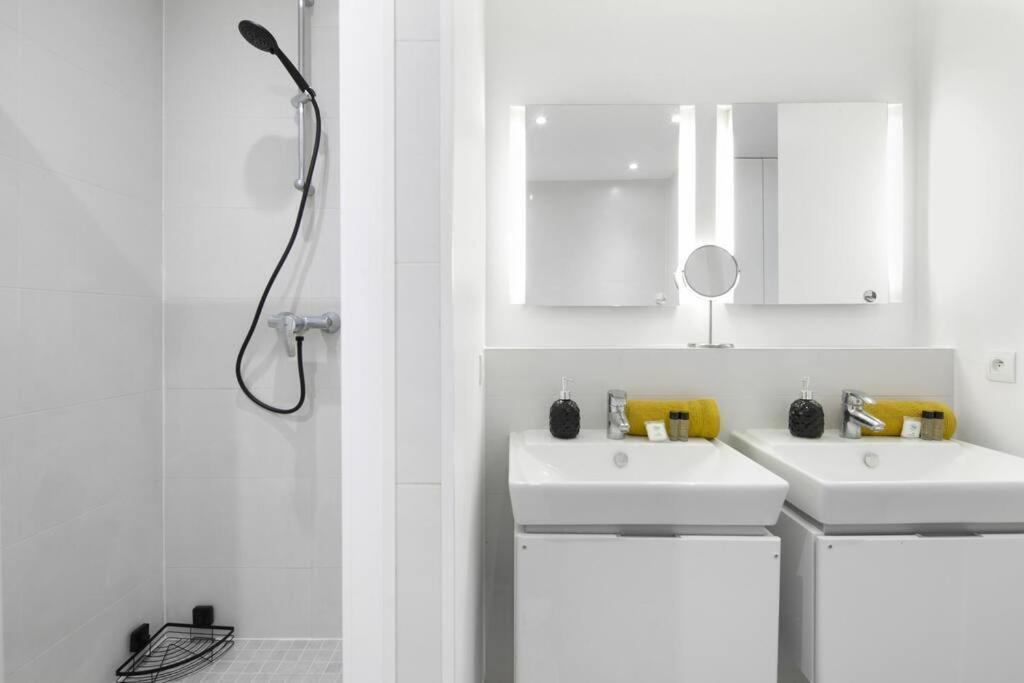 Sweet Luxury Arc The Triomphe Near Champs Elysees And Palais Des Congres 8 Ppl Apartment Paris