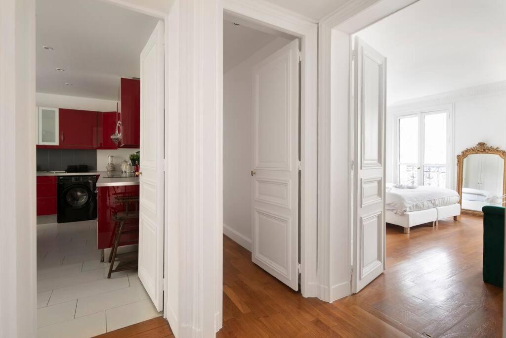 Apartment Sweet Luxury Arc The Triomphe Near Champs Elysees And Palais Des Congres 8 Ppl Paris